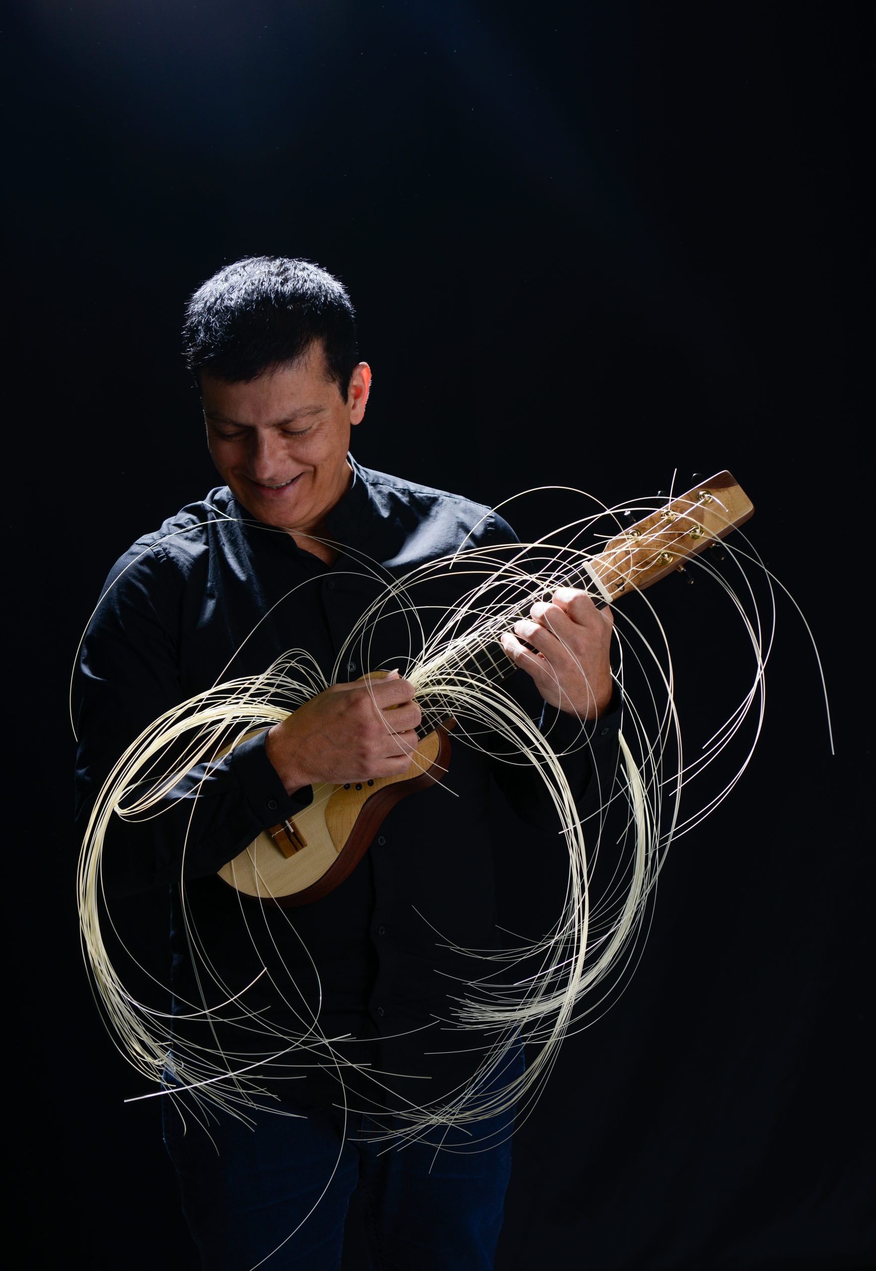 El timplista Benito Cabrera presenta en el Teatro Leal 'Islópolis' (1) (1)