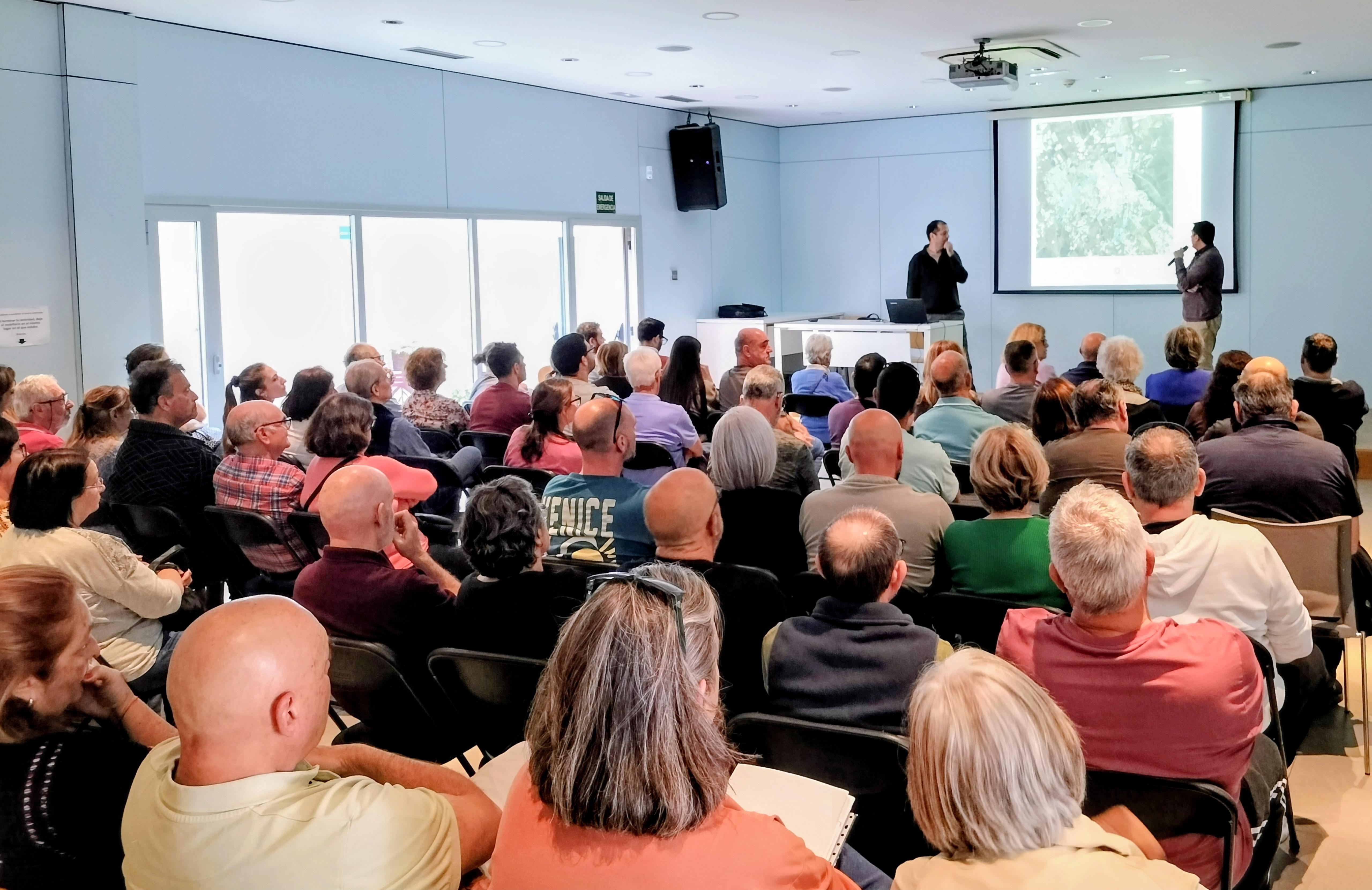 Reunión vecinal modificación PGO mejora movilidad Tejina