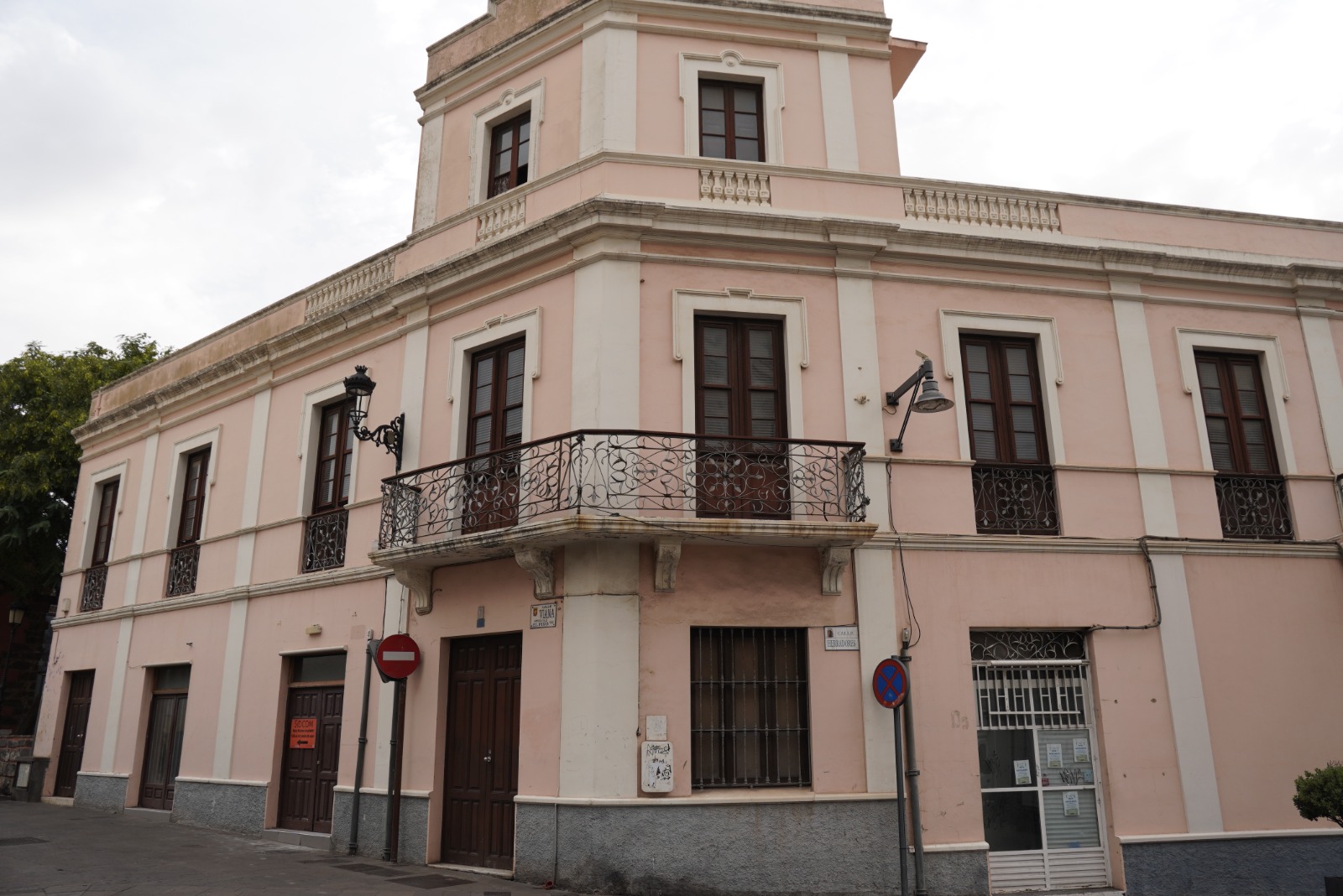 Edificio calle Viana